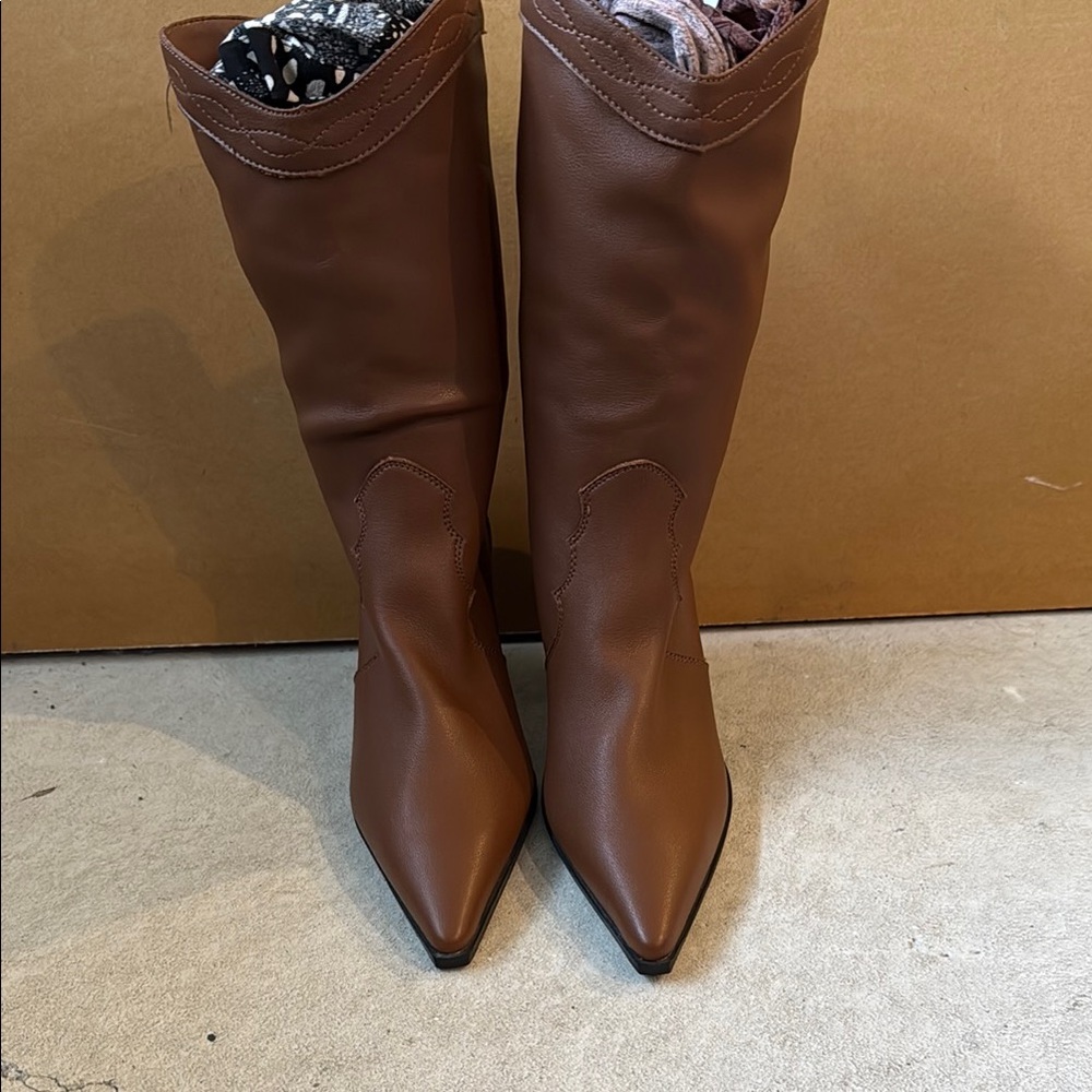OAK + FORT Brown Heeled Boots with Pointed Toe